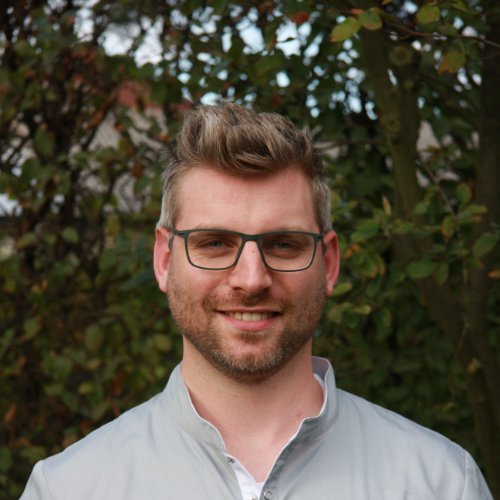 Dr. Pascal Herzog | Team @ Kleintierpraxis Dr. med. vet. Klaus Renner